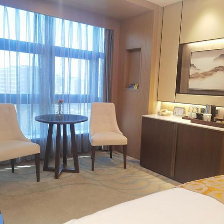 Jin Jiang Pine City Hotel Shanghaj Zewnętrze zdjęcie