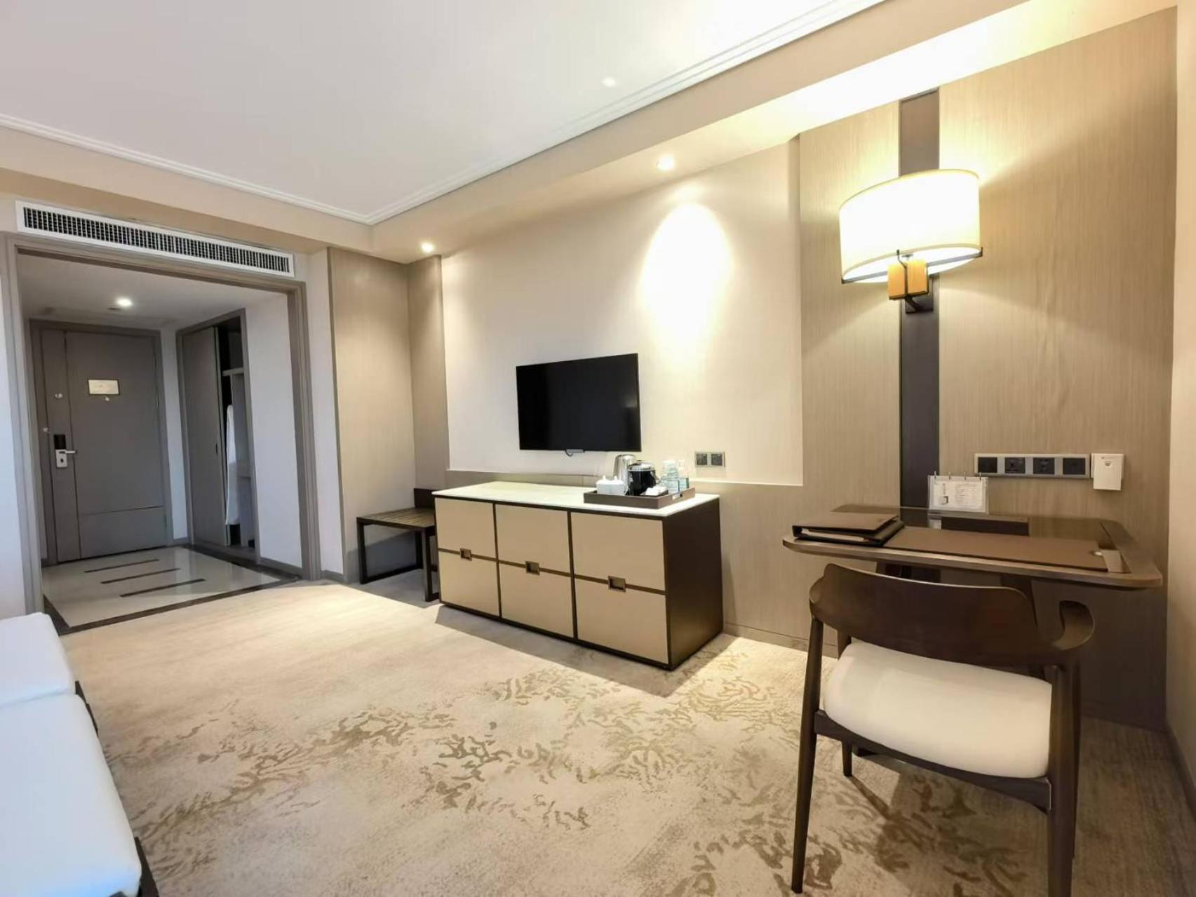 Jin Jiang Pine City Hotel Shanghaj Zewnętrze zdjęcie