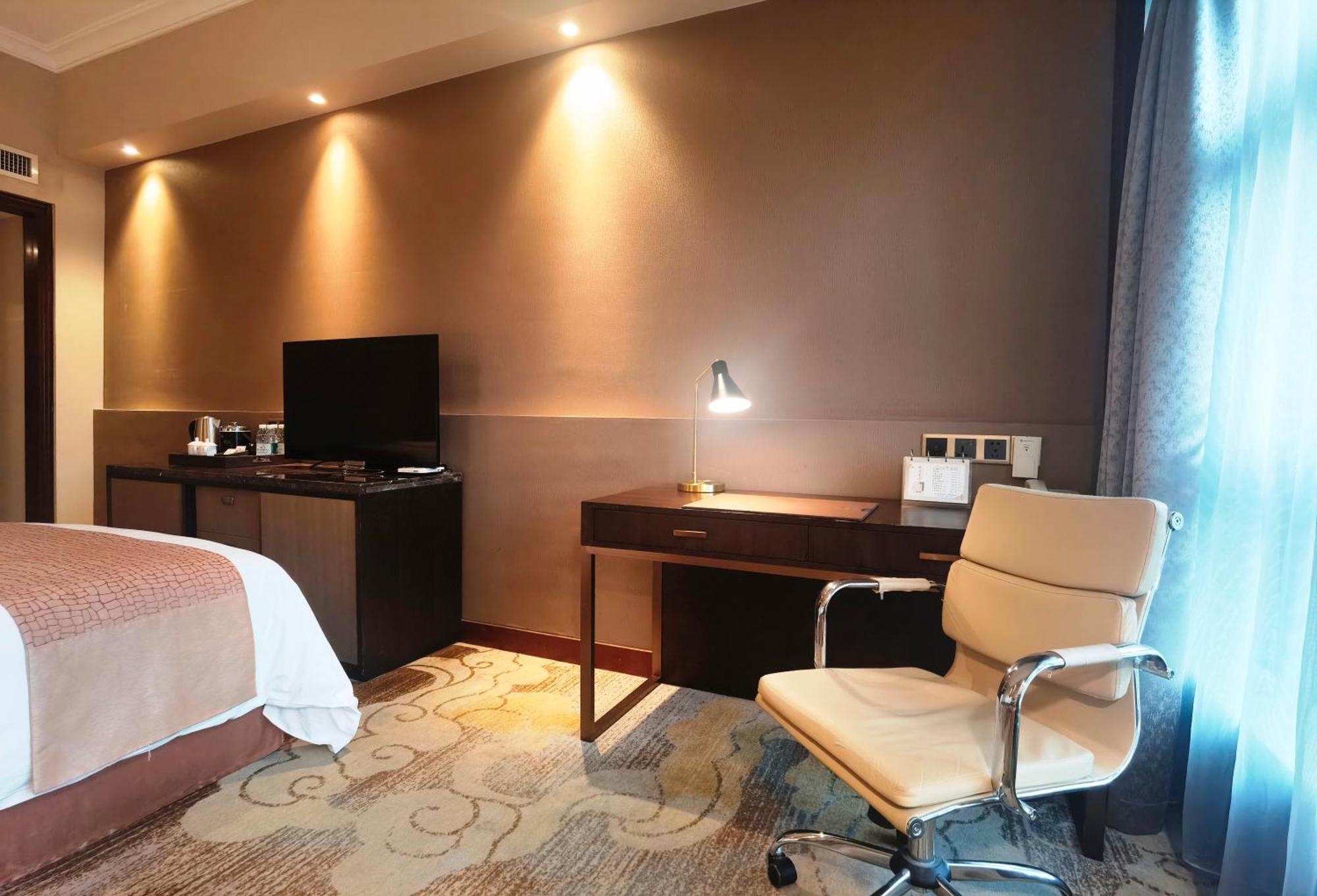 Jin Jiang Pine City Hotel Shanghaj Zewnętrze zdjęcie